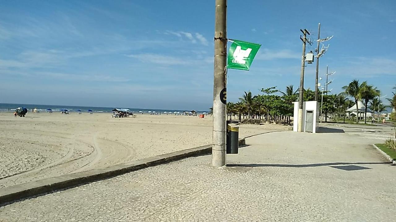 Kitnet Temporada No Litoral Sp Praia Grande (Santos)